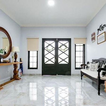 Stylish Villa At Green Apple U 35A Cipanas Puncak Sindanglaya Exterior foto