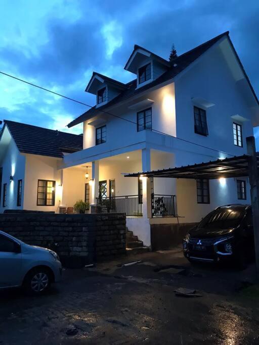 Stylish Villa At Green Apple U 35A Cipanas Puncak Sindanglaya Exterior foto