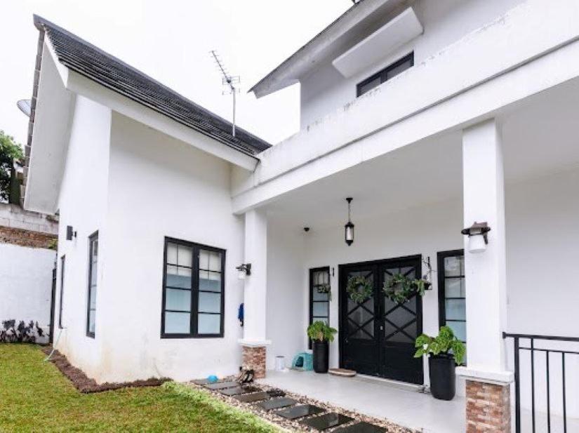 Stylish Villa At Green Apple U 35A Cipanas Puncak Sindanglaya Exterior foto